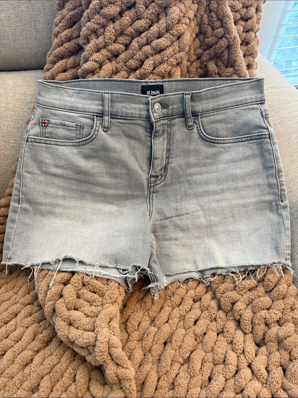 Hudson Jeans Light Gray Frayed Hem Denim Shorts- Size 28